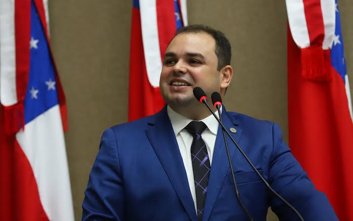 Roberto Cidade é reeleito presidente da Aleam por aclamação; veja demais eleitos para Mesa Diretora