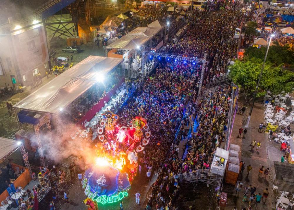 Carnailha retorna hoje (18) com muita folia e irreverência em Parintins