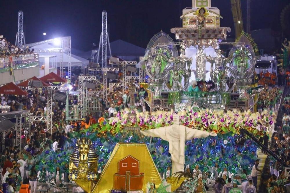 Mocidade Independente de Aparecida é bicampeã do Grupo Especial do carnaval de Manaus