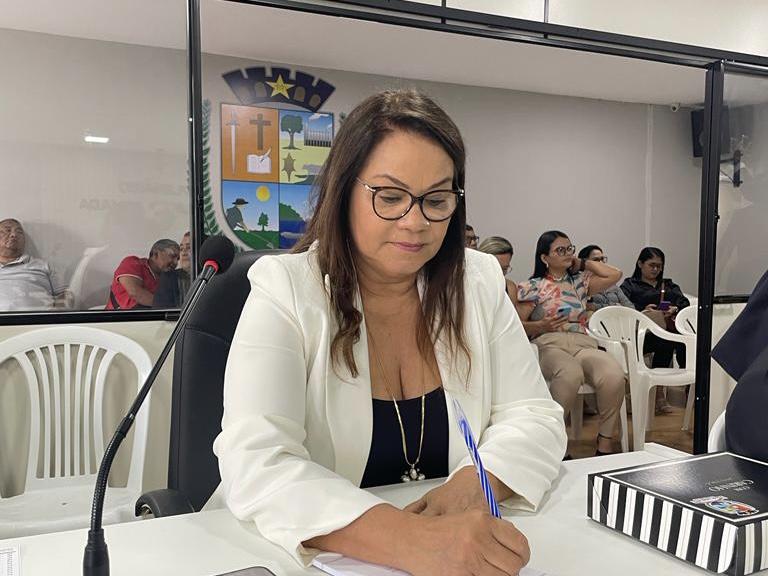 Márcia Baranda é eleita para fazer parte de três Comissões Permanentes da Câmara de Parintins