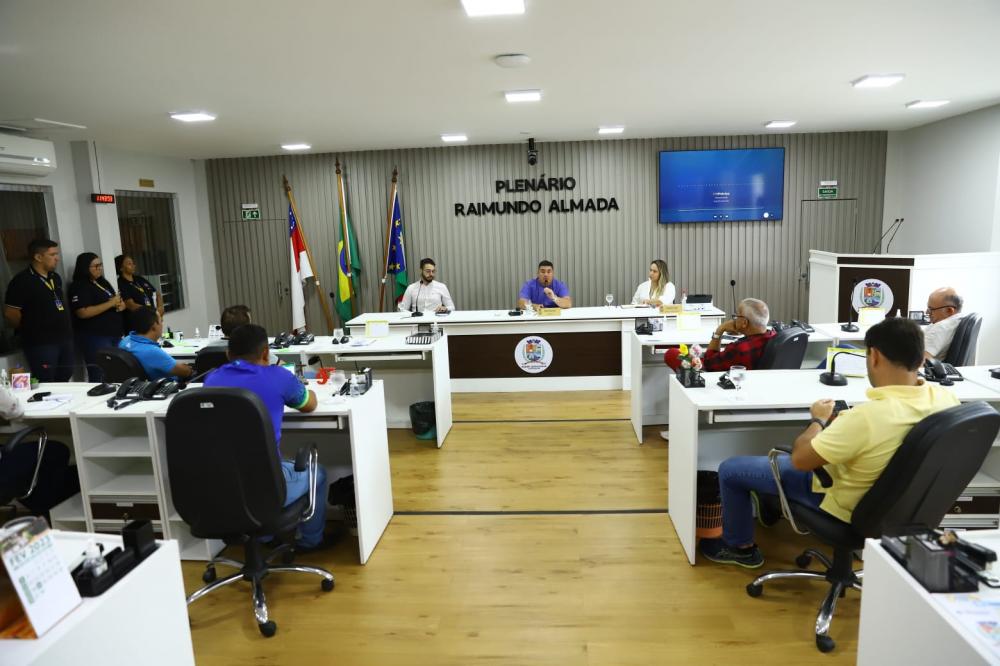 Vereadores reúnem com representantes da Suhab e tratam sobre projetos habitacionais para Parintins