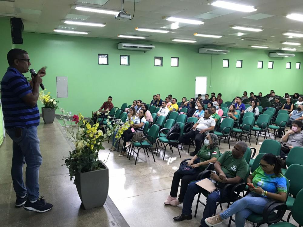 Mesa Redonda debateu qualidade da água e importância da arborização