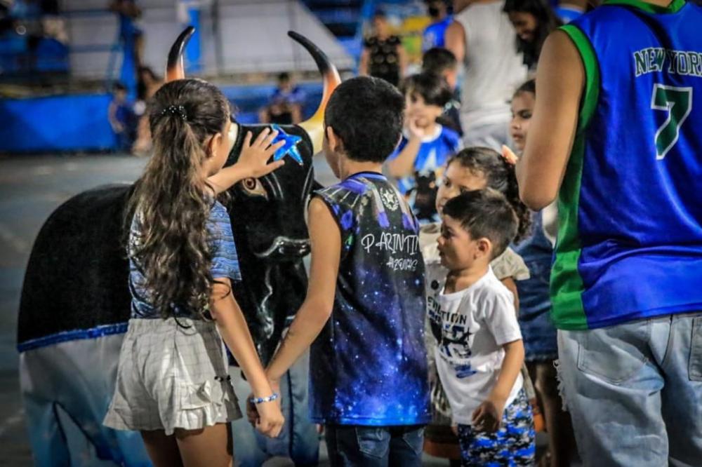 Caprichoso defende participação de crianças em eventos da temporada bovina 2023