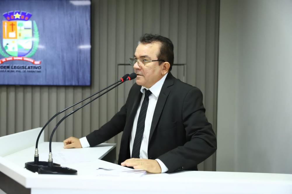 Massilon solicita manutenção e instalação de ar - condicionados no PAC Parintins   