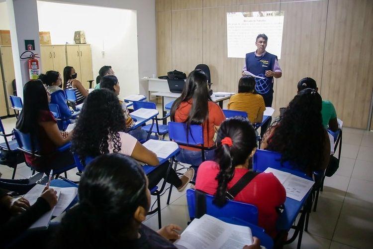 Prefeitura oferta 64 vagas para curso gratuito em Manaus   