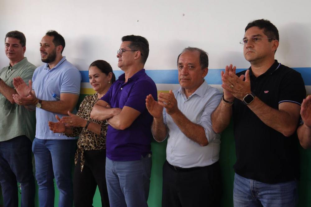Jander Lobato destaca valorização do ensino com a entrega de mais escolas revitalizadas na capital