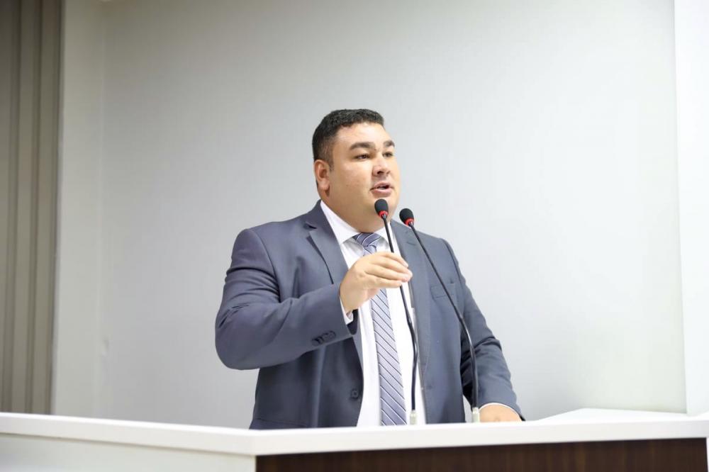 Alex Garcia apresenta Projeto de Lei que institui o “Dia do Jovem Empreendedor