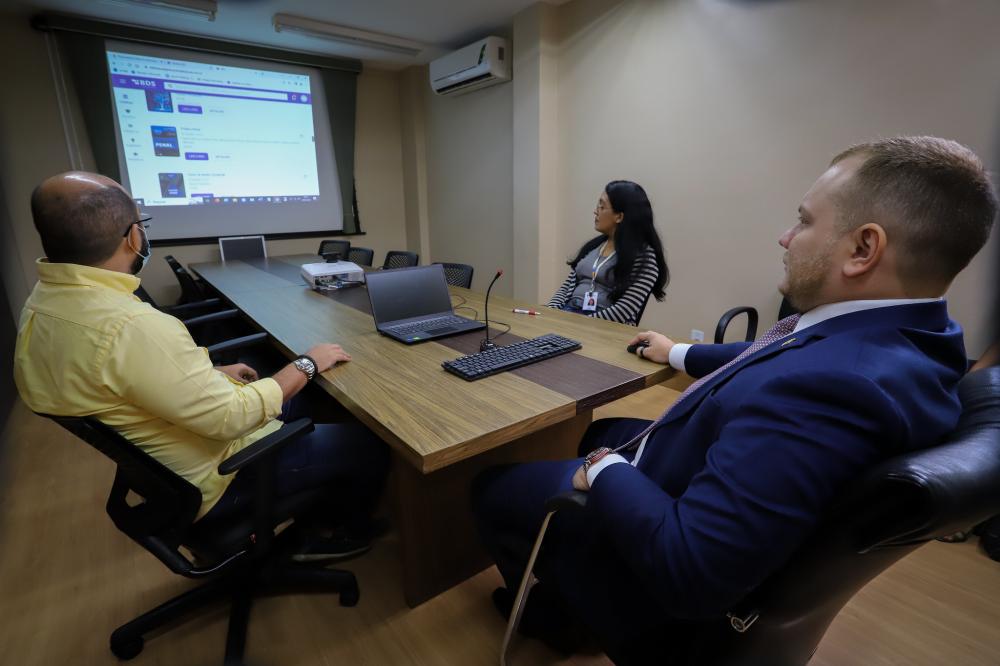 Prefeitura de Manaus lança biblioteca digital para servidores da Procuradoria Geral do Município