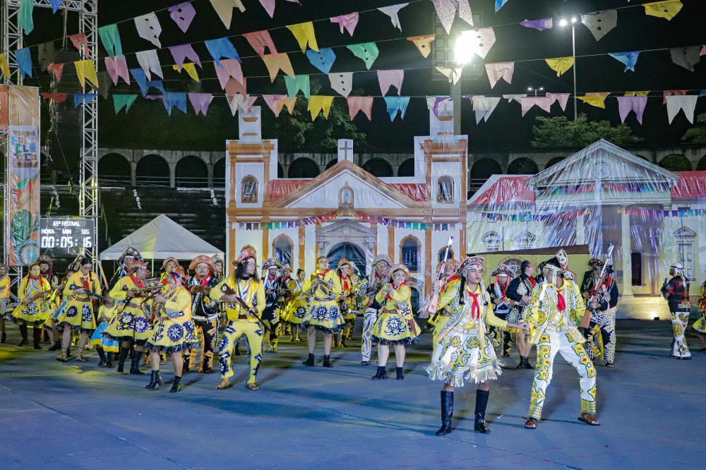 Quase 55 mil pessoas passaram pelo Festival Folclórico do Amazonas em oito dias de evento