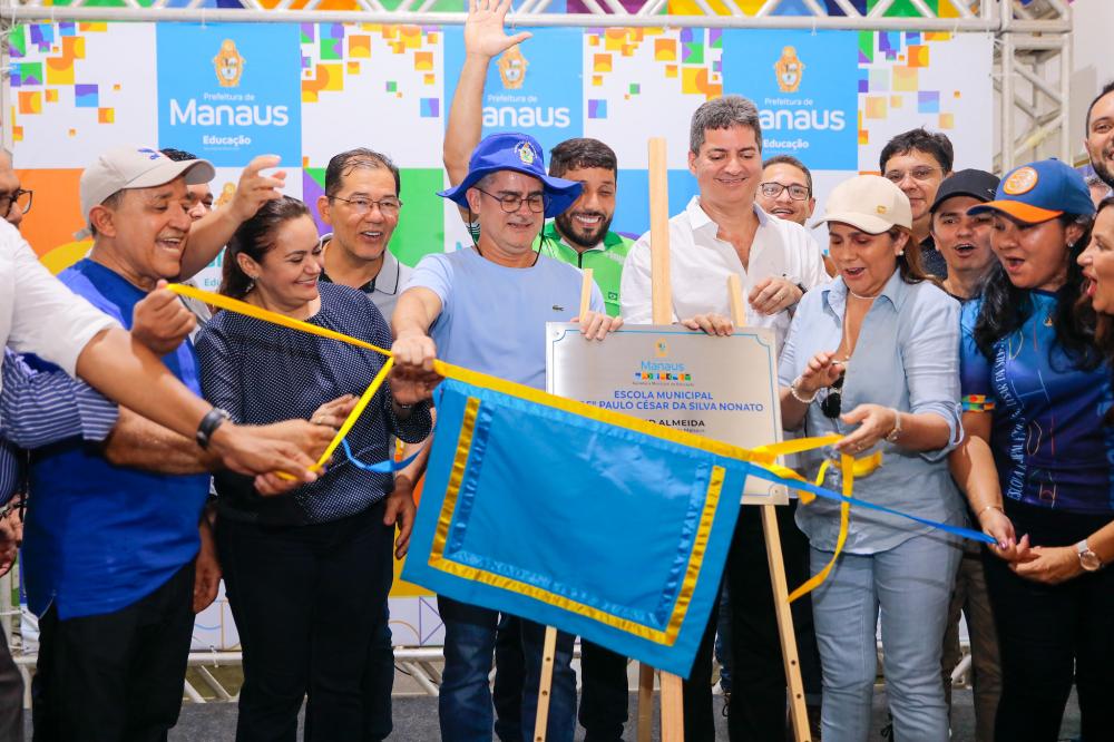Prefeitura de Manaus inaugura escola Professor Paulo César, às margens do rio Negro
