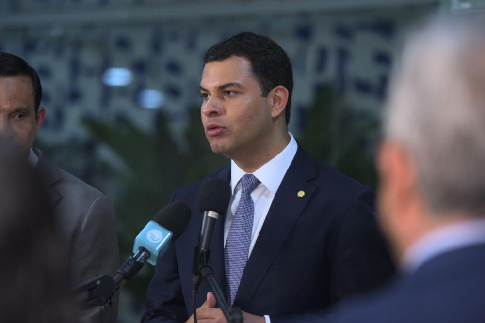 Saullo Vianna defende novo texto e vota sim pela Reforma Tributária que contempla pleitos do Amazonas