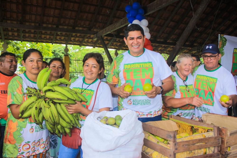 Chamada pública da Sempa compra R$ 1,7 milhão em produção de 116 agricultores em Parintins