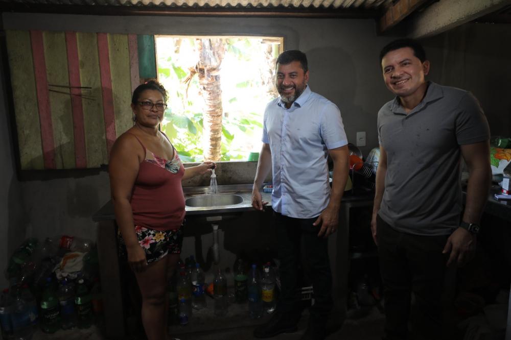 Wilson Lima entrega sistema de abastecimento de água à comunidade da zona rural de Manaus