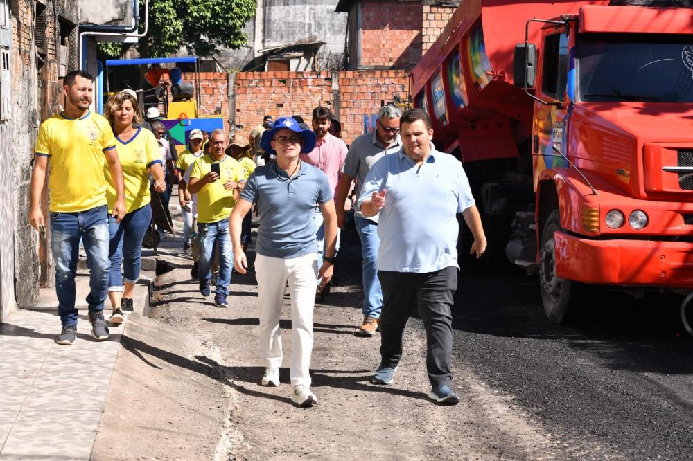 Prefeito David Almeida anuncia aceleração do ‘Asfalta Manaus’ durante o verão