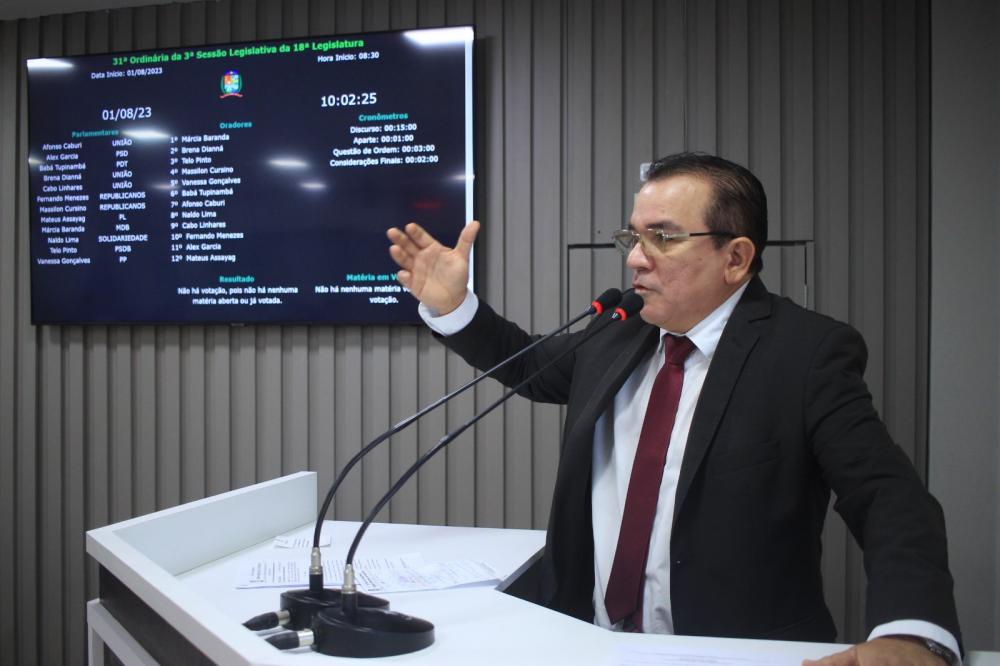 Massilon propõe a realização de campanhas de conscientização contra às frequentes queimas de lixo em quintais