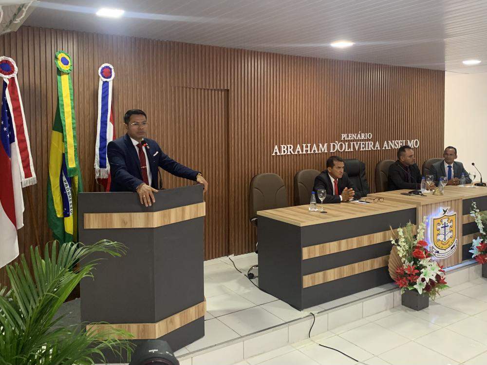 Câmara Municipal de Barreirinha é reinaugurada após modernização e ampliação