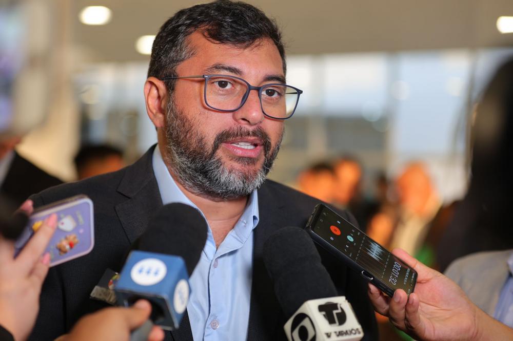 Wilson Lima anuncia pagamento de R$ 47 milhões de abono do Fundef para a próxima terça-feira (15)