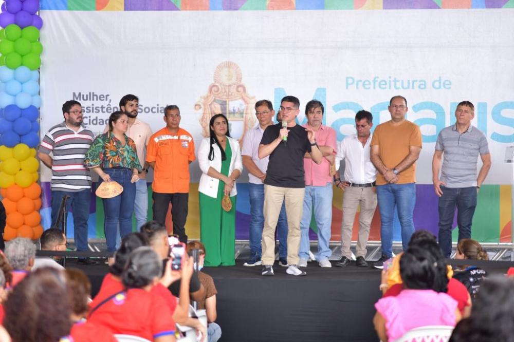 Prefeito David Almeida entrega Cras Cachoeirinha totalmente revitalizado em Manaus