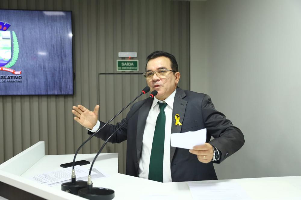 Vereador Massilon Cursino solicita manutenção da praça no bairro de Nazaré