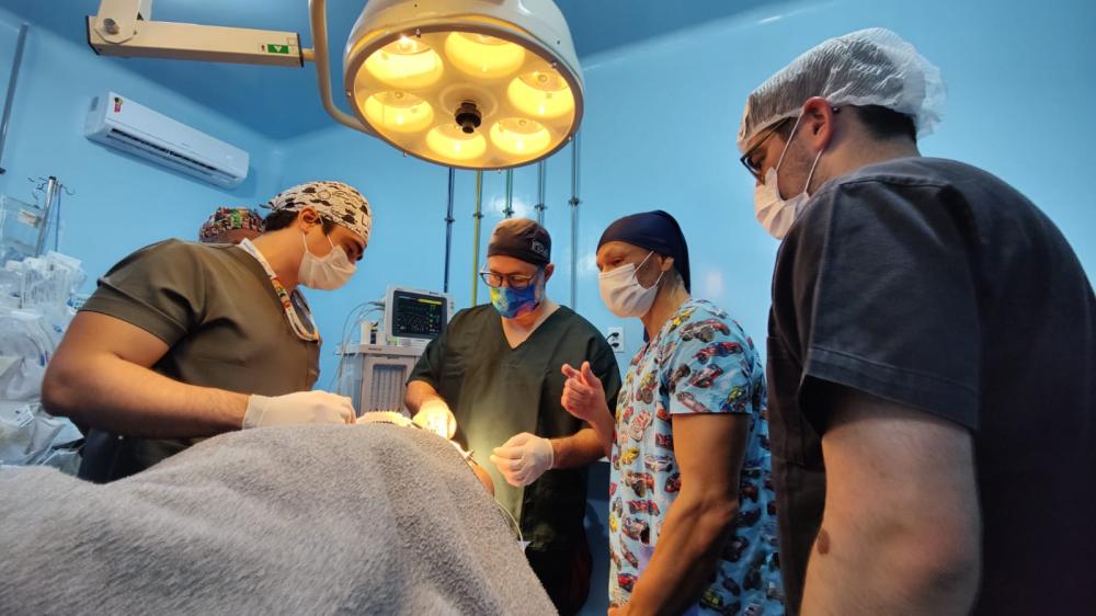 Operação Sorriso promove jornada de cirurgia de lábios leporinos em Parintins