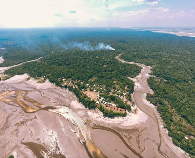 Rio desaparece devido à seca severa no Amazonas; veja antes e depois