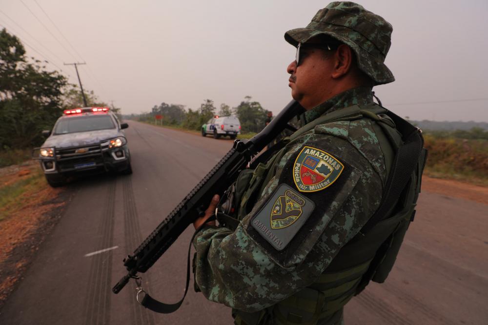 Operação intensificada do Governo do Amazonas combate incêndios durante o feriado na região metropolitana de Manaus