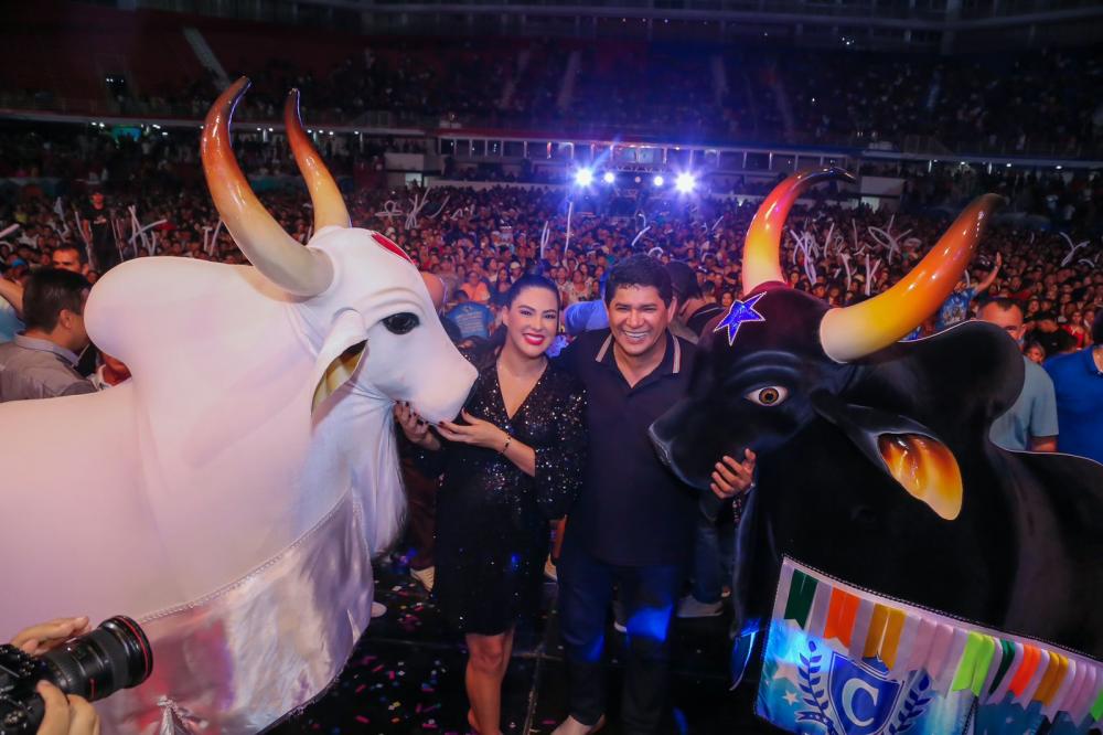 Deputada Mayra Dias destaca ações da prefeitura em defesa dos cidadãos, durante aniversário de Parintins