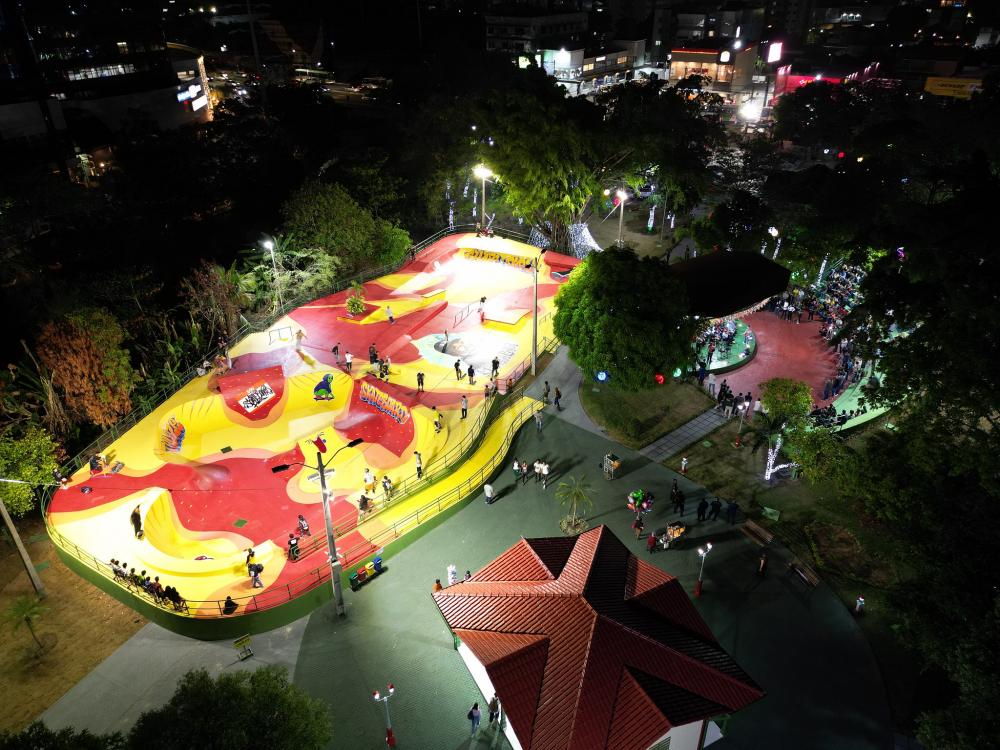 Prefeito David Almeida revitaliza Parque dos Bilhares, proporcionando segurança e lazer à população