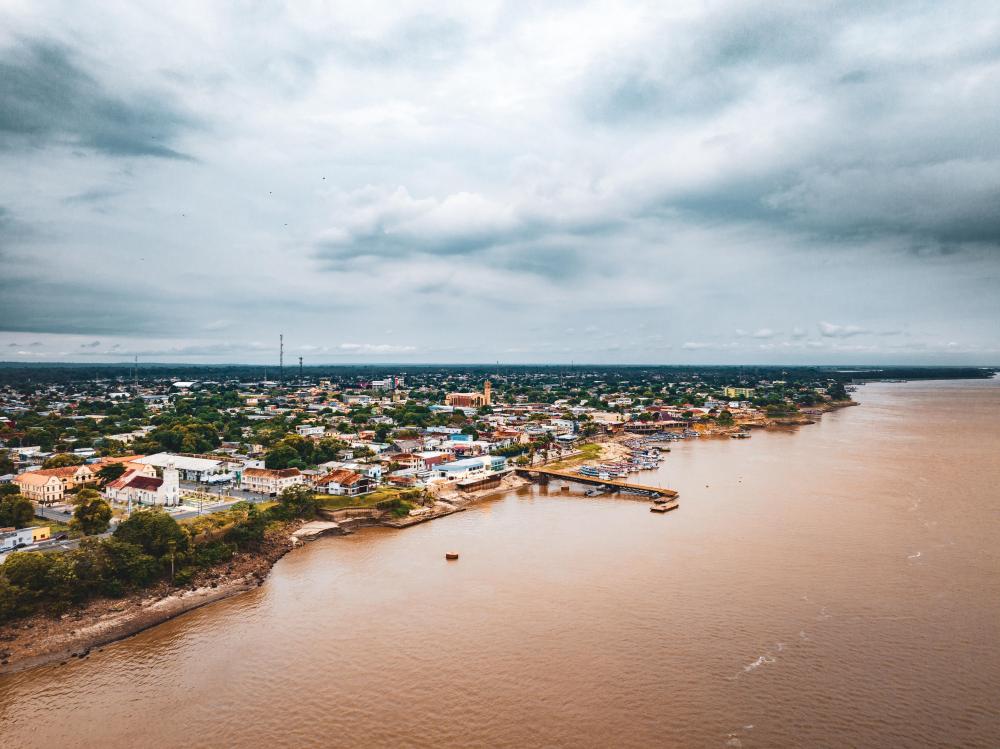 Decisão judicial ordena que projeto de muro de arrimo em Parintins seja assinado e colocado em prática