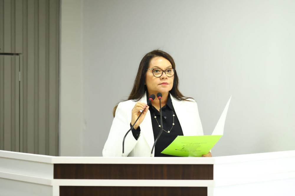 Marcia Baranda propõe implementação do aplicativo Sus Farma nas UBS’s do município de Parintins