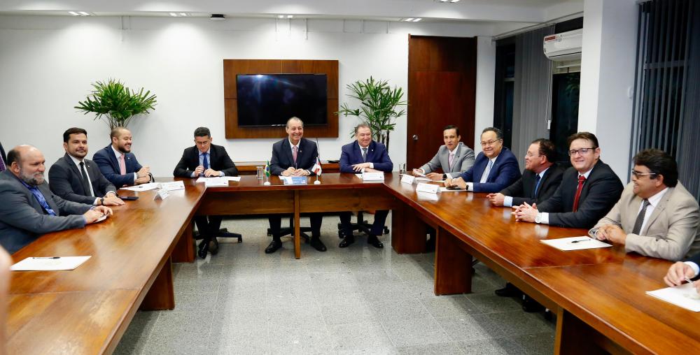 Prefeito David Almeida anuncia que Manaus receberá emendas para novos investimentos