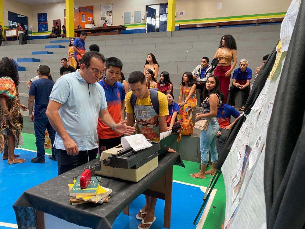 Massilon prestigia a Mostra Cultural 'Humanidade em Foco II: Ciência com Consciência', na EscolaGM3