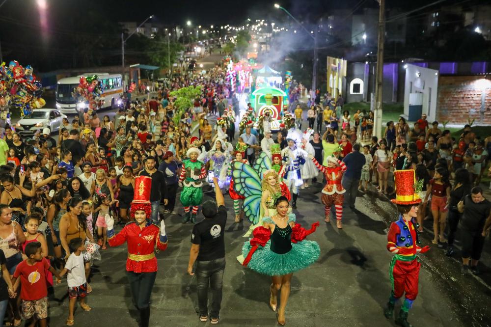 Em Manaus, magia do Natal chega ao Viver Melhor com a 6ª Parada Natalina