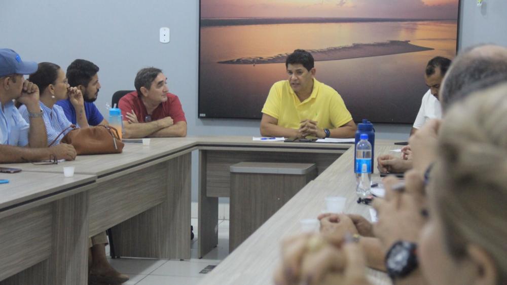 Bi Garcia realiza reunião para definir logística e estrutura do Réveillon em Parintins