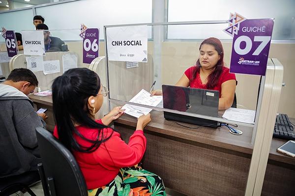 Mais de 55 mil pessoas foram contempladas, em 2023, com o programa Detran Cidadão’ na capital e no interior