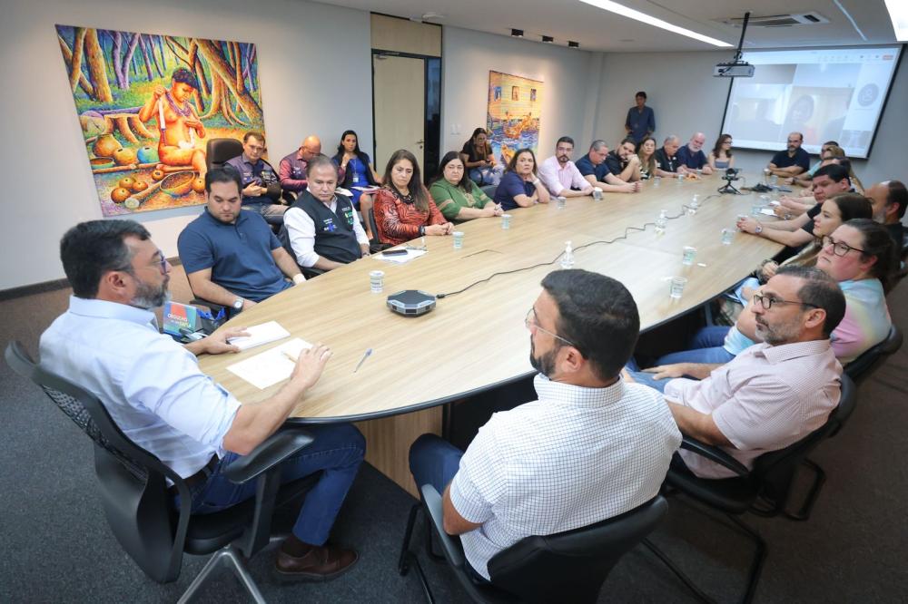 Wilson Lima garante continuidade dos serviços de saúde após tratativas com médicos no Amazonas