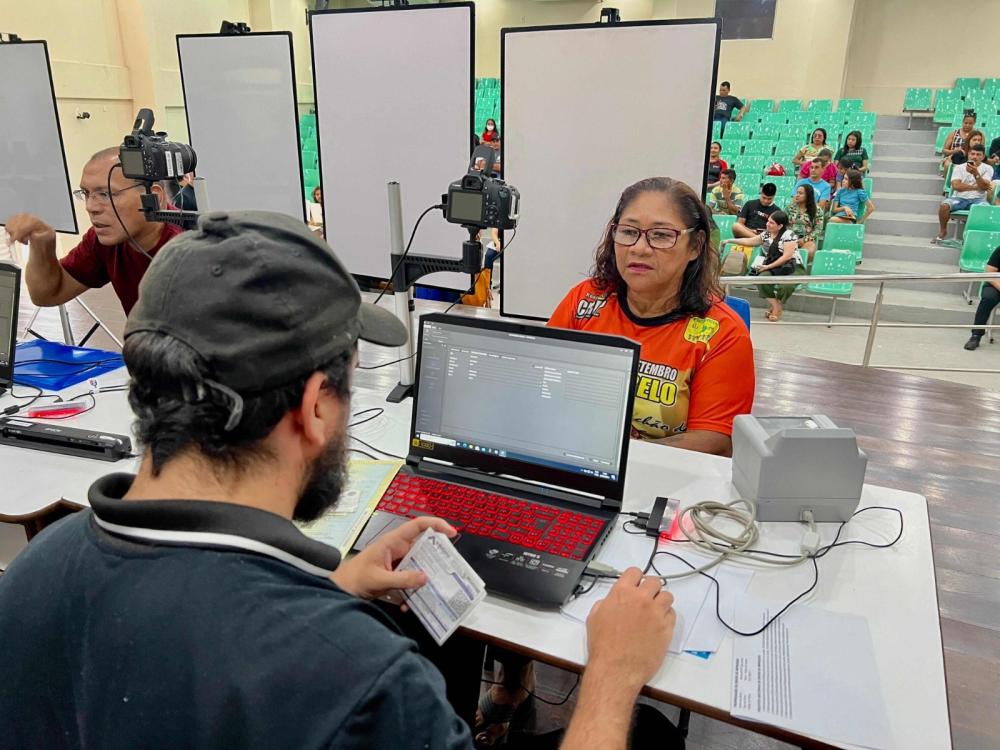 Governo do Amazonas reforça ações de cidadania em Parintins com mutirão de atendimentos