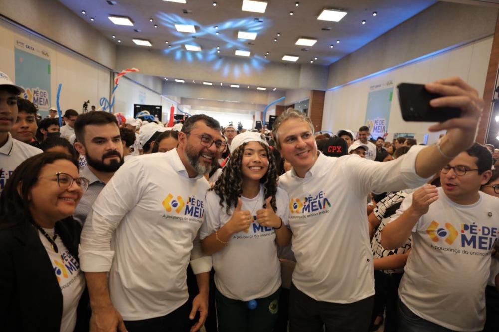 Governador Wilson Lima e ministro da Educação Camilo Santana lançam programa Pé-de-Meia no Amazonas