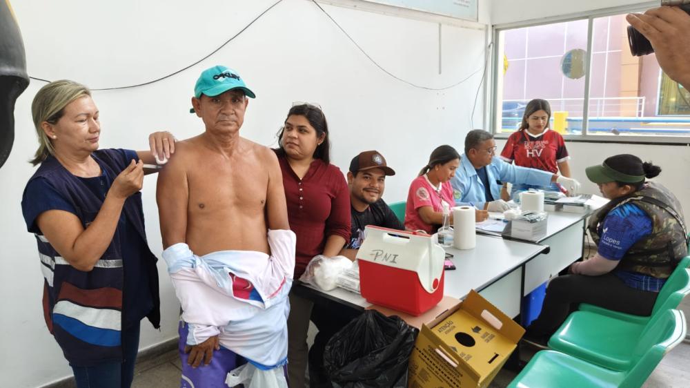 Prefeitura de Parintins promove ação de saúde no porto em preparação ao Festival