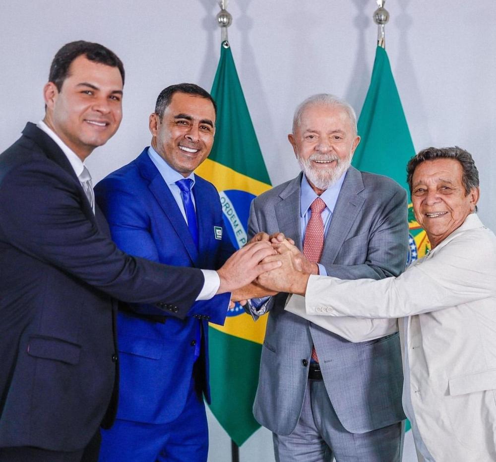 Presidentes dos bois Caprichoso e Garantido reúnem com o presidente Lula