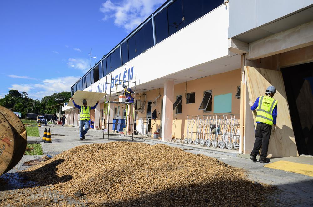 Governo realiza manutenção de equipamentos no aeroporto de Parintins para garantir segurança dos voos noturnos