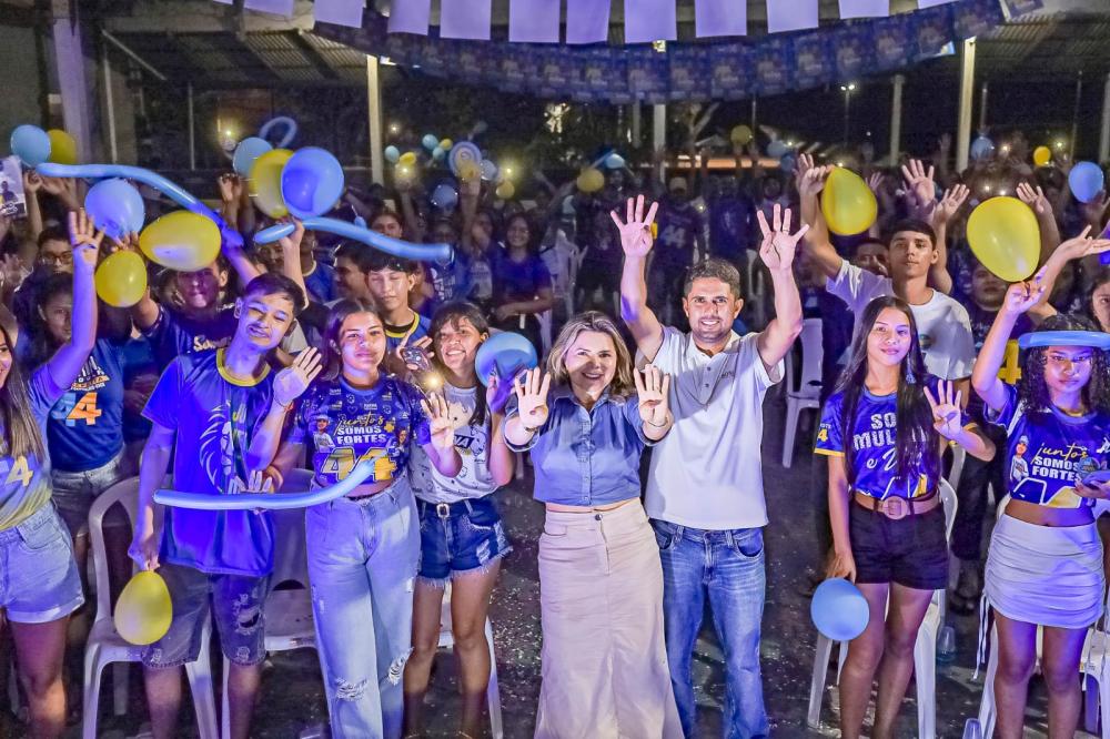 Juventude nhamundaense declara apoio à reeleição de Marina Pandolfo em encontro com a candidata