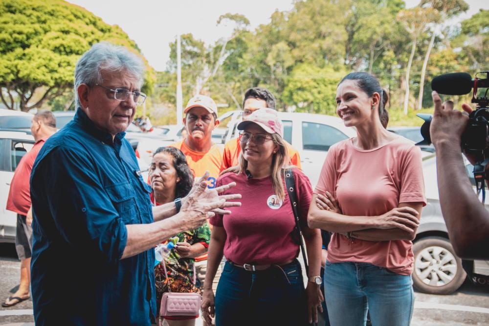 Deputado Pauderney Avelino reforça candidatura de Michele Valadares em Parintins
