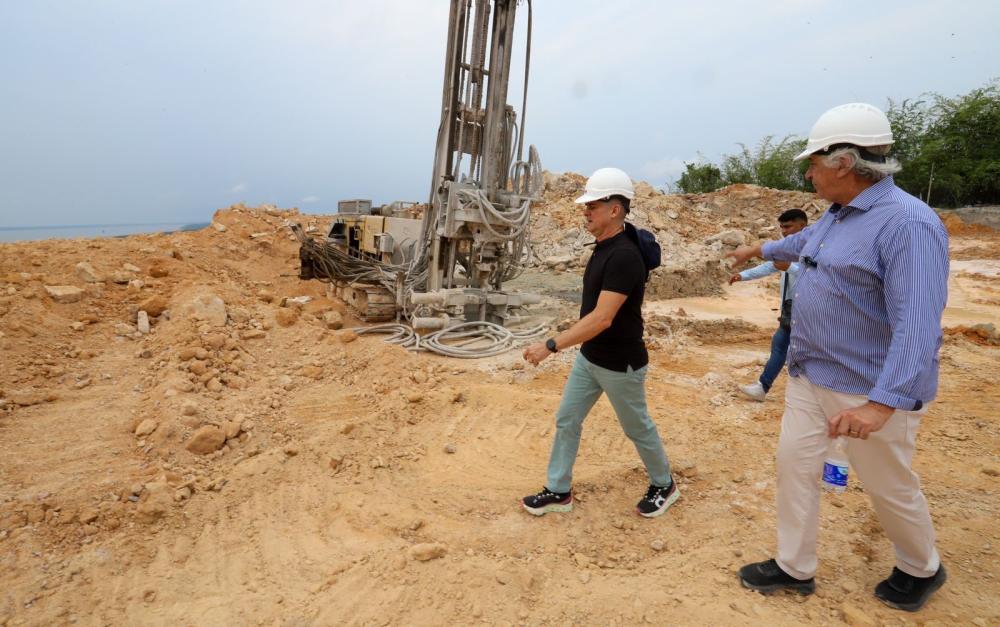 Prefeito David Almeida anuncia entrega do parque Encontro das Águas - Rosa Almeida para outubro de 2025