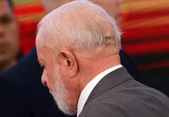 Lula é operado às pressas em São Paulo após sentir dor na cabeça