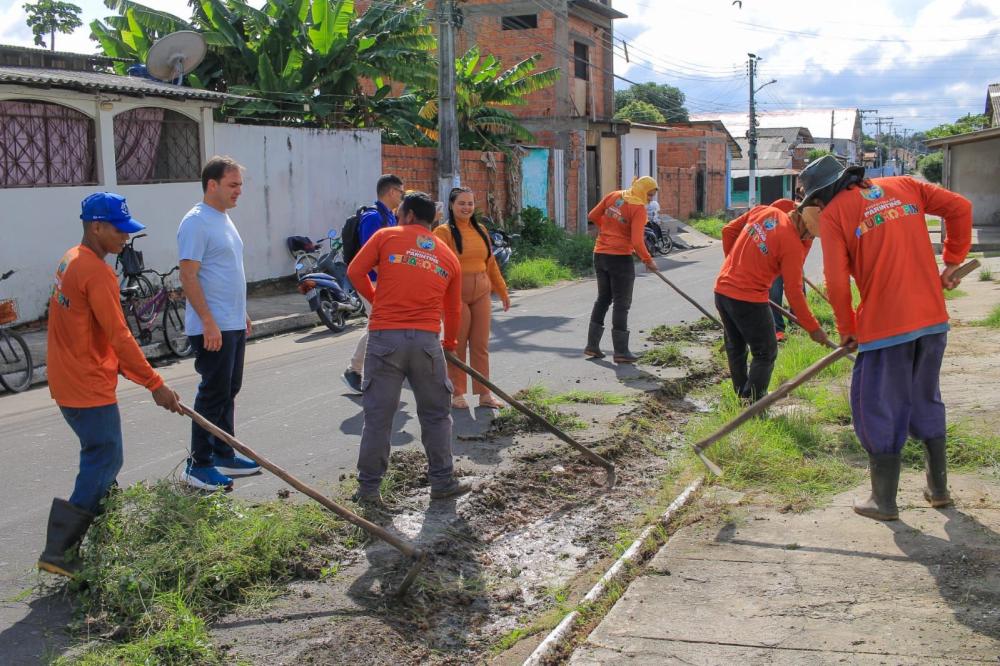 Em Parintins, Mateus e Vanessa iniciam mandato com mutirão de limpeza e visita ao Hospital Jofre Cohen