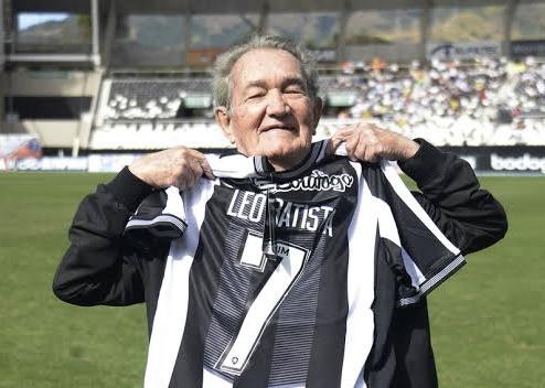 Morre aos 92 anos Léo Batista, a voz marcante da televisão brasileira