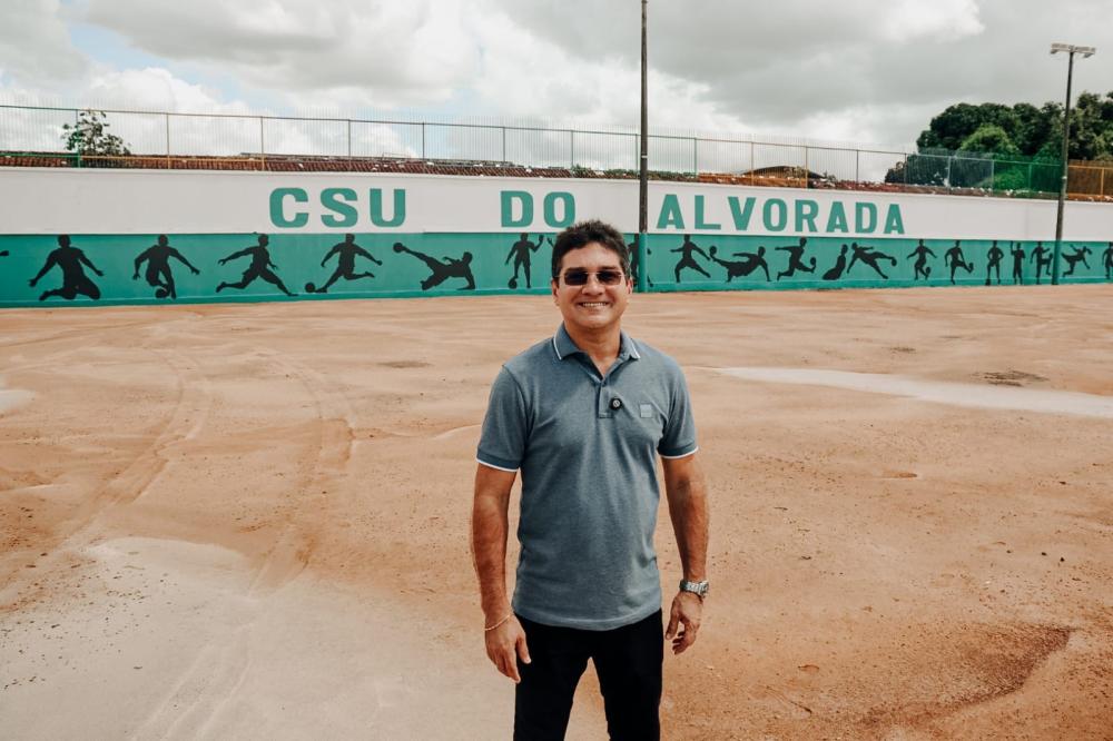 Jander Lobato participa da entrega do CSU do Alvorada, revitalizado após mais de 25 anos