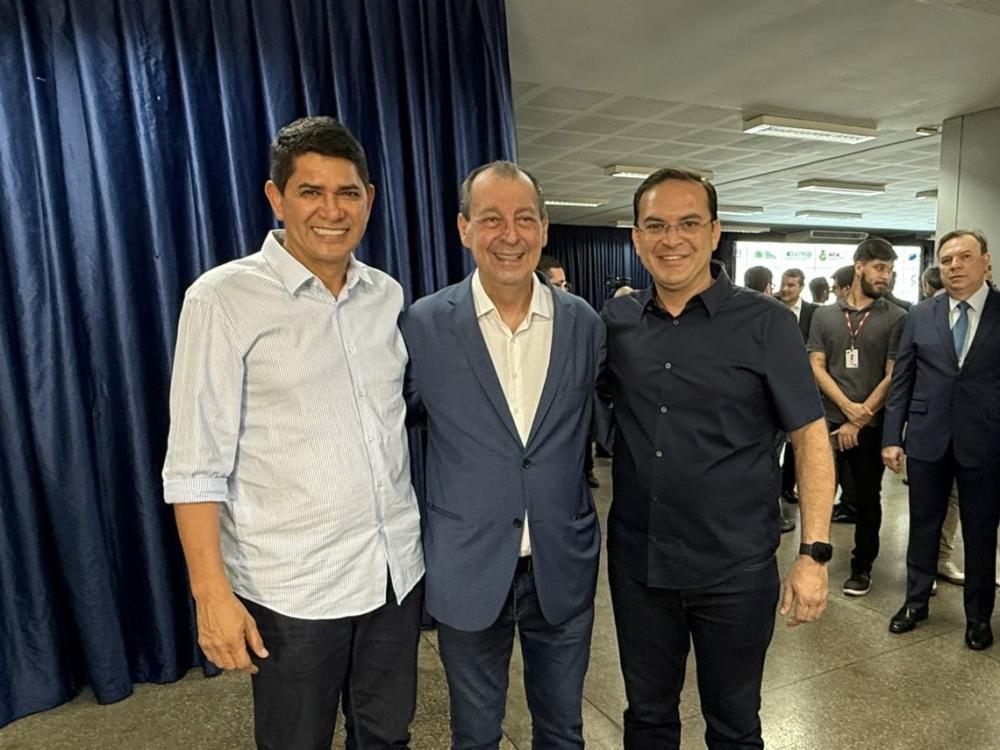 Bi Garcia e Mateus Assayag participam, em Manaus, de ato em defesa da ZFM na Reforma Tributária