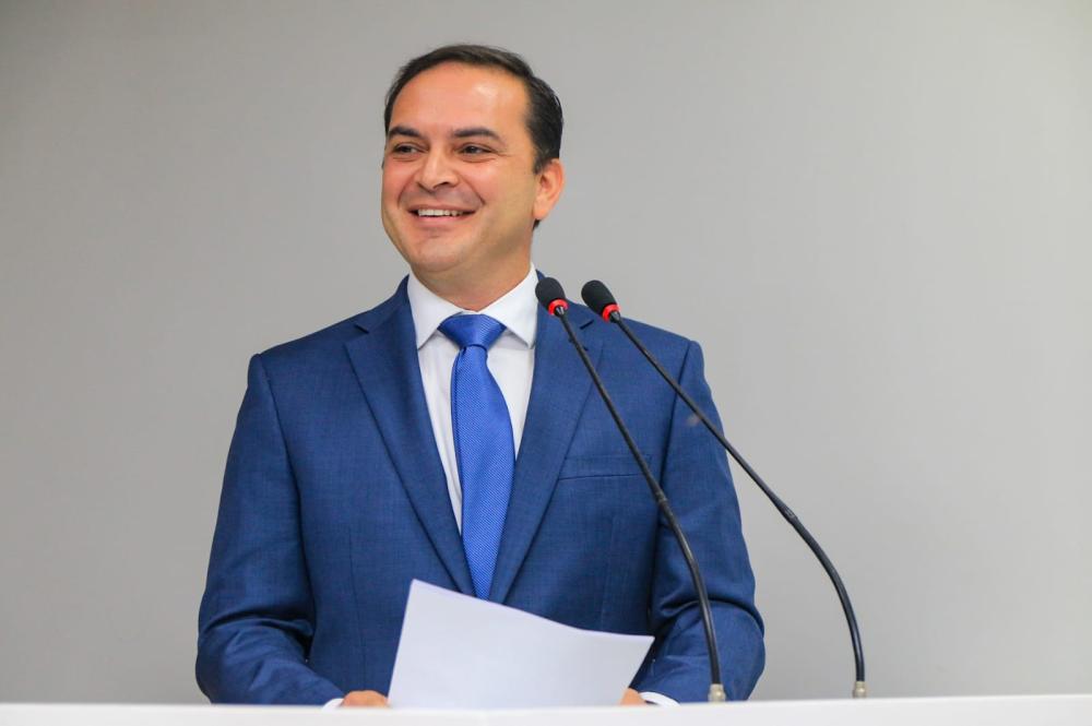 Durante discurso na abertura da Câmara, Mateus Assayag promete trabalhar incansavelmente por Parintins